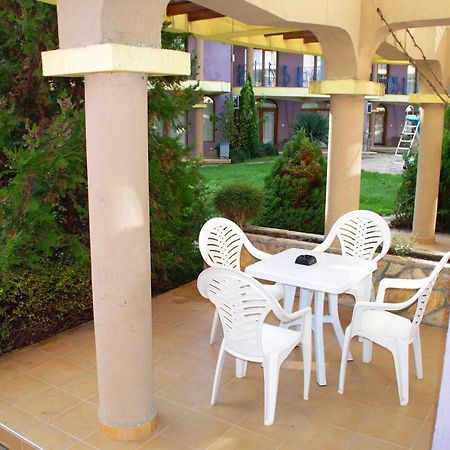 Azura Garden Apartments Chernomorets Exterior photo