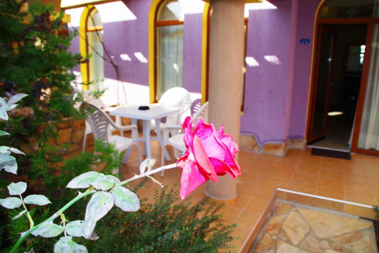 Azura Garden Apartments Chernomorets Exterior photo